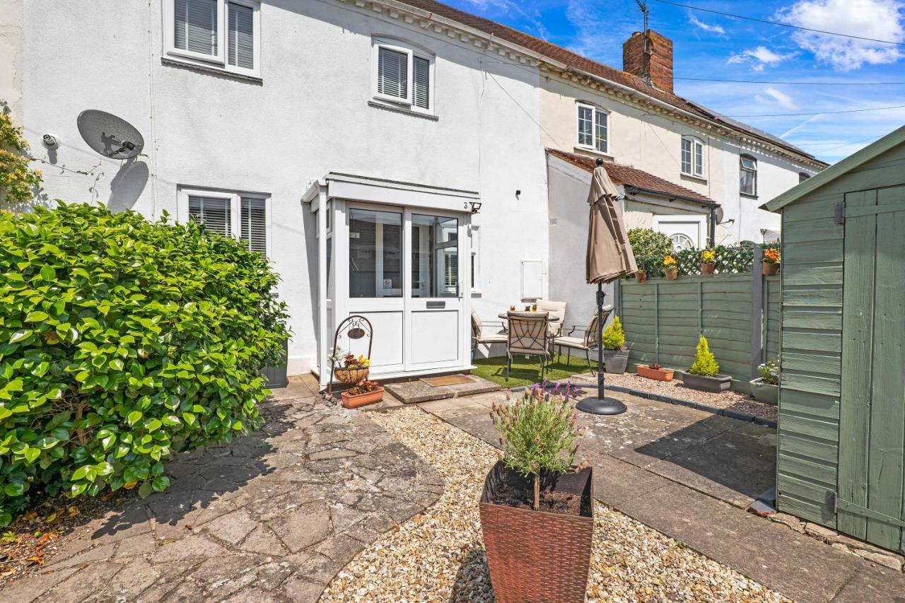 2 Bedroom Pet Friendly Cottage Evesham Exteriör bild