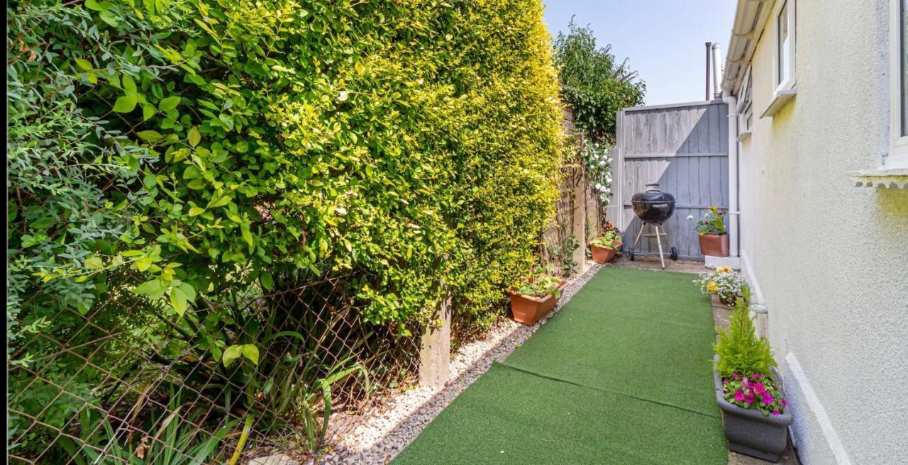 2 Bedroom Pet Friendly Cottage Evesham Exteriör bild